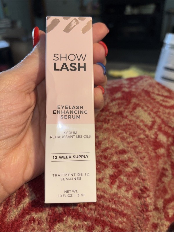 *NIB* Levaye Show Lash growth serum - 3mL ( approx 12 Week supply)