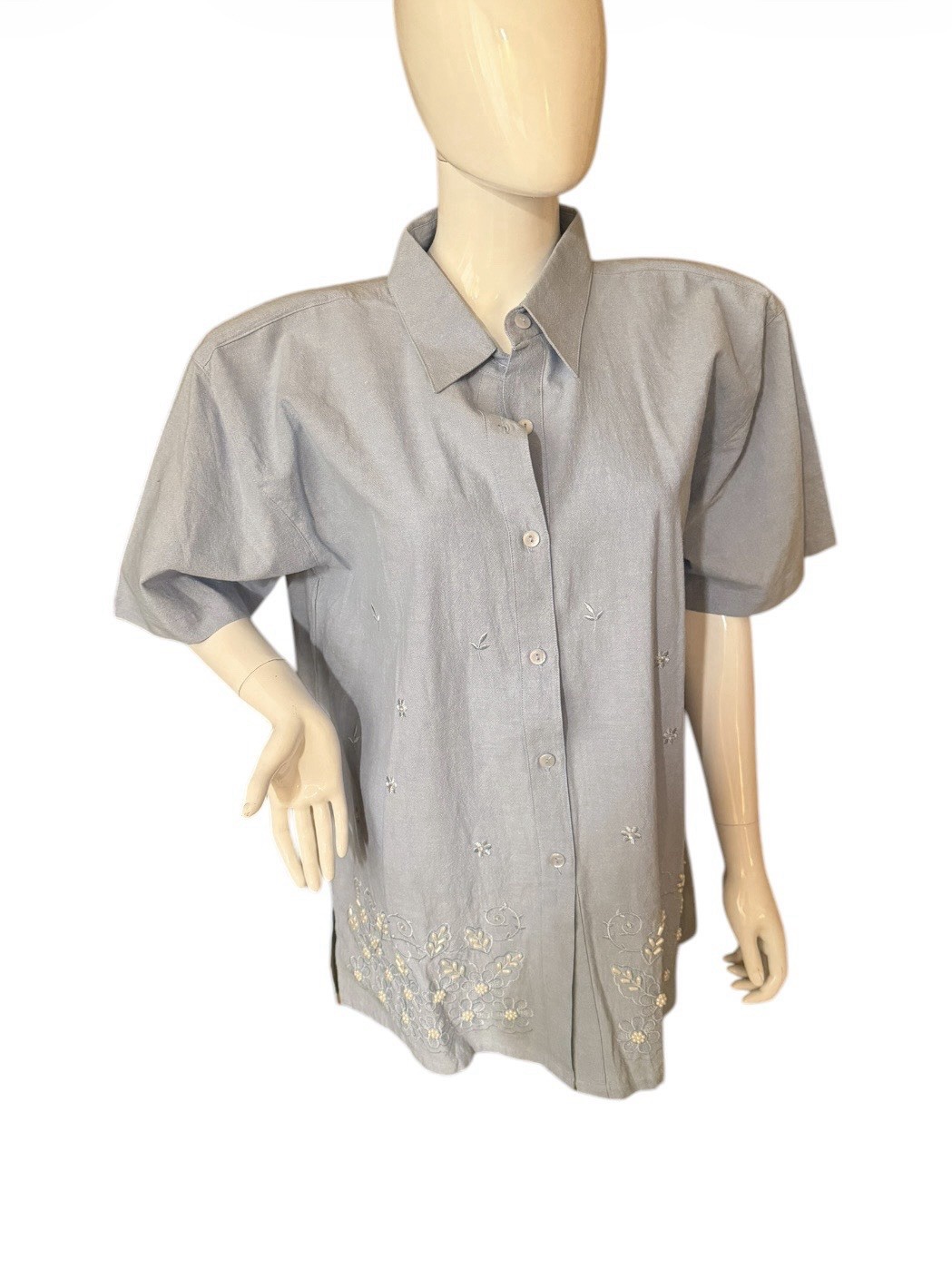 Vintage 90s Womens Button Up Shirt Large Blue Embroidered Floral Cottagecore