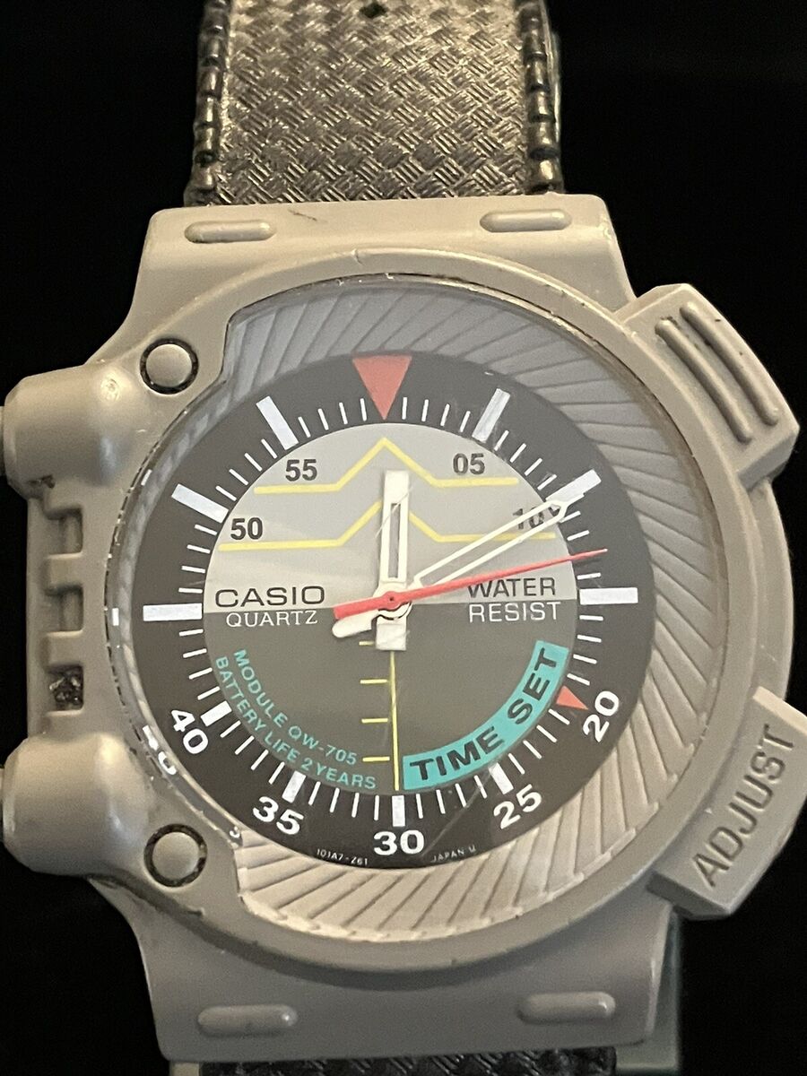 VINTAGE CASIO QUARTZ MODULE QW-705 WRIST WATCH, MQN-10 WATER VINTAGE CASIO QUARTZ MODULE QW-705 WRIST WATCH, MQN-10 WATER