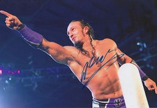 Neville "Wrestling" Autogramm signed 20x30 cm Bild