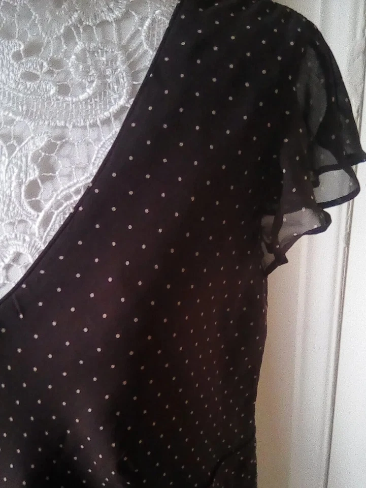 Viyella  Pure Silk Brown spotted Short Sleeve  Classic Short Sleeve Top sz14. - Image 2 of 4