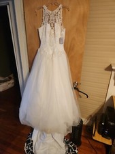 Davids Bridal St Trapez Wedding Dress Size 4 White Tulle Ball Gown Beaded 2227
