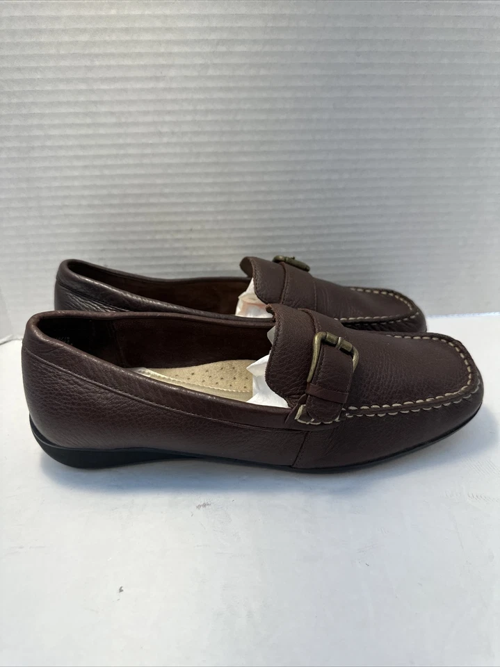 Mocasines Thom McAn para mujer 8M marrón gamuza cuero tacón de cuña sin cordones Penny BR-9 Foto 3 de 4