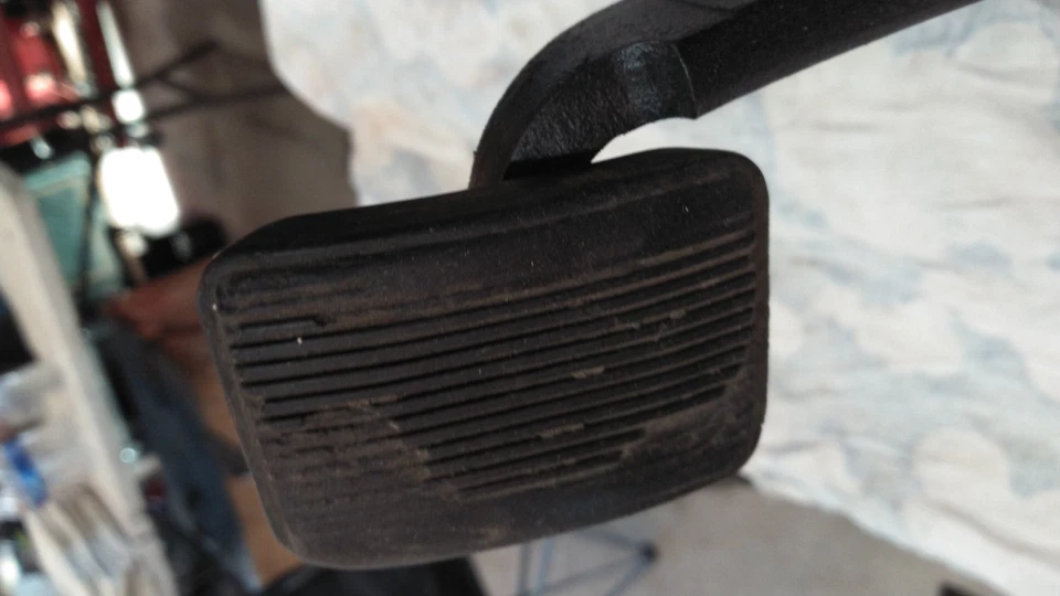 FORD RANGER BRONCO II CLUTCH PEDAL ASSEMBLY 1983 - Image 4 of 4