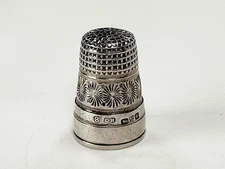 LOVELY HM SOLID SILVER ART DECO PERIOD SIZE 8 SEWING THIMBLE/C.H 1924 6.1 g