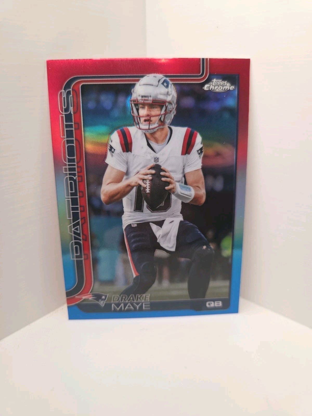 🔥2025 Topps Chrome - Drake Maye #207 Red White & Blue Refractor Patriots 