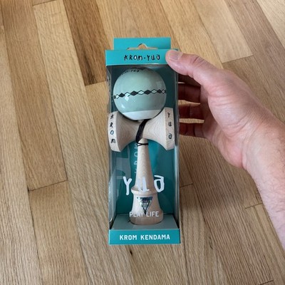 Pro Model KROM Kendama Yua Japanese Skill Toy Brand New Unplayed *damaged box*