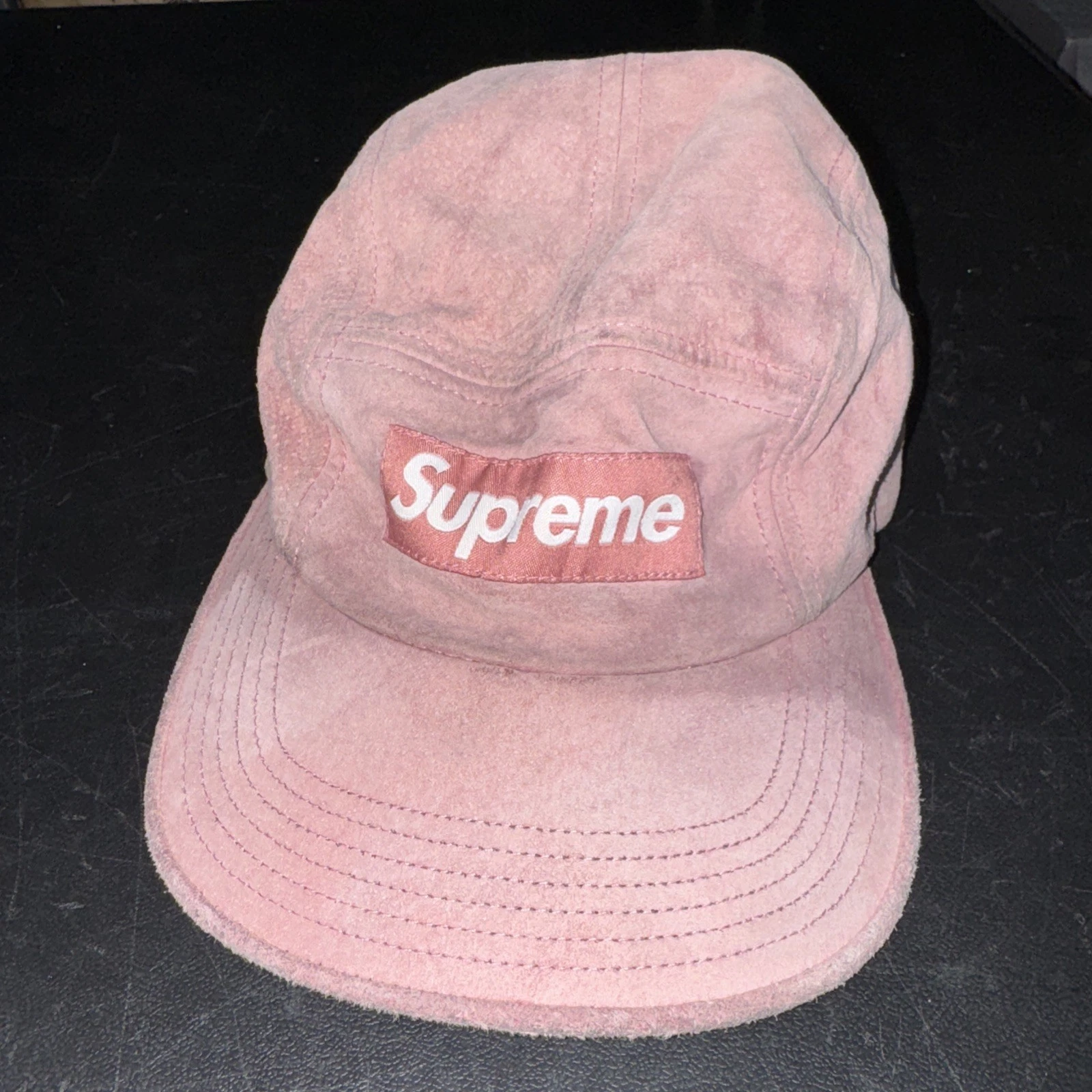 CASQUETTE DE CAMP SUPREME SS16 EN DAIM ROSE POUSSIÉREUX 5 PANNEAUX PREOWNED