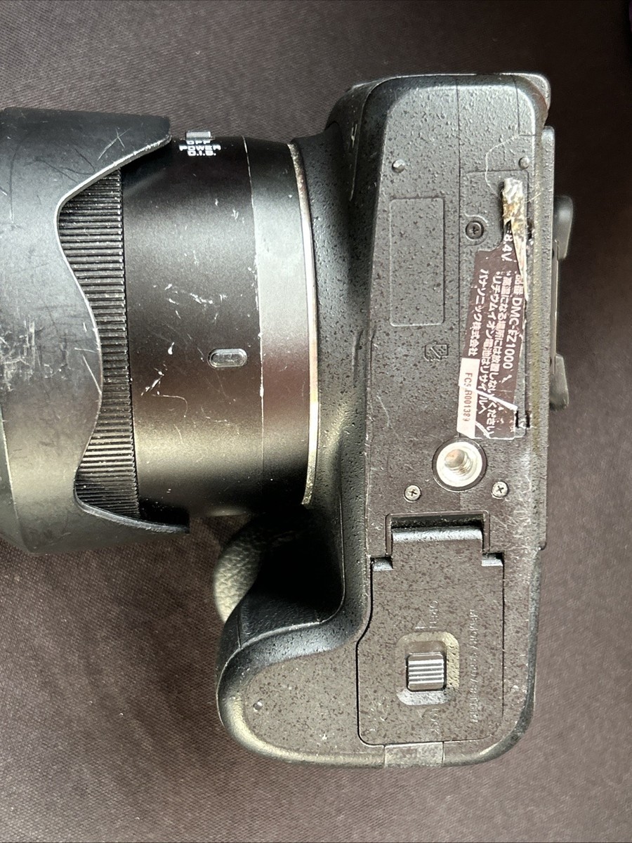 Panasonic Lumix DMC-FZ1000 20.1MP 4K digital camera 25-400mm It is