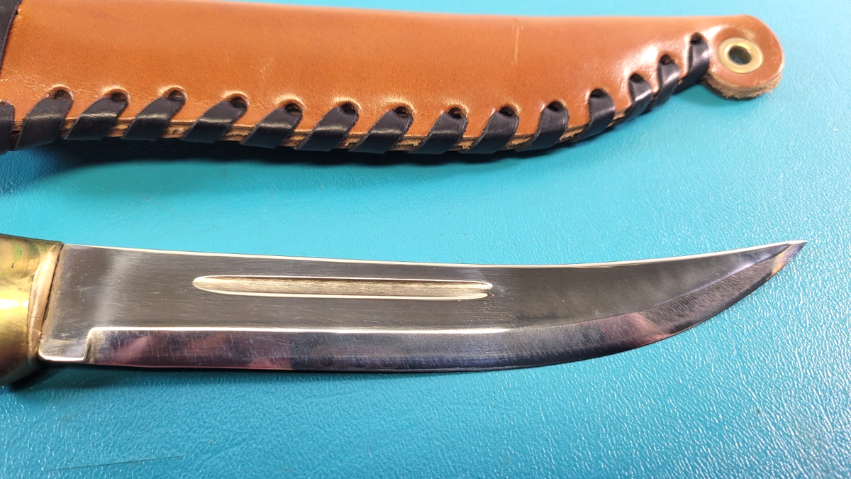 Vintage Helle Norway 18/8 High Carbon Edge Hunting Knife + Sheath