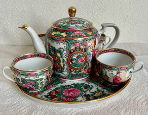 ANTIQUE ROSE MEDALLION CHINESE PORCELAIN FAMILLE 7 PIECE TEA SET