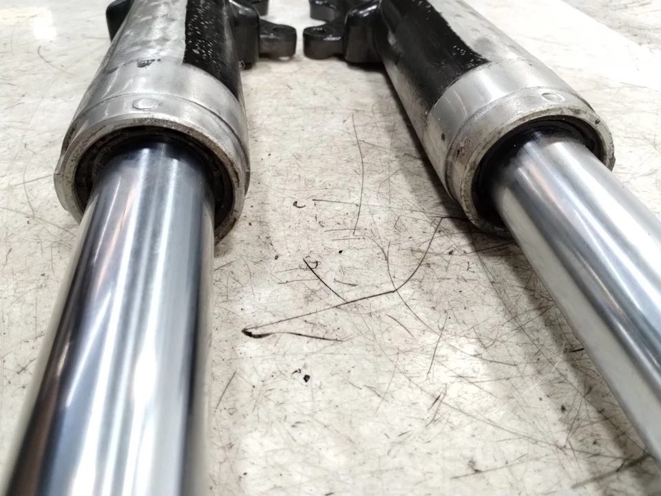 Harley-Cajaley Tour Glide 1985 clásica horquilla delantera suspensión horquillas rectas Foto 4 de 4