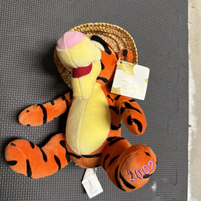 New Disney Store Tigger 2002 Straw Hat Plush Mini Bean Bag Stuffed Animal