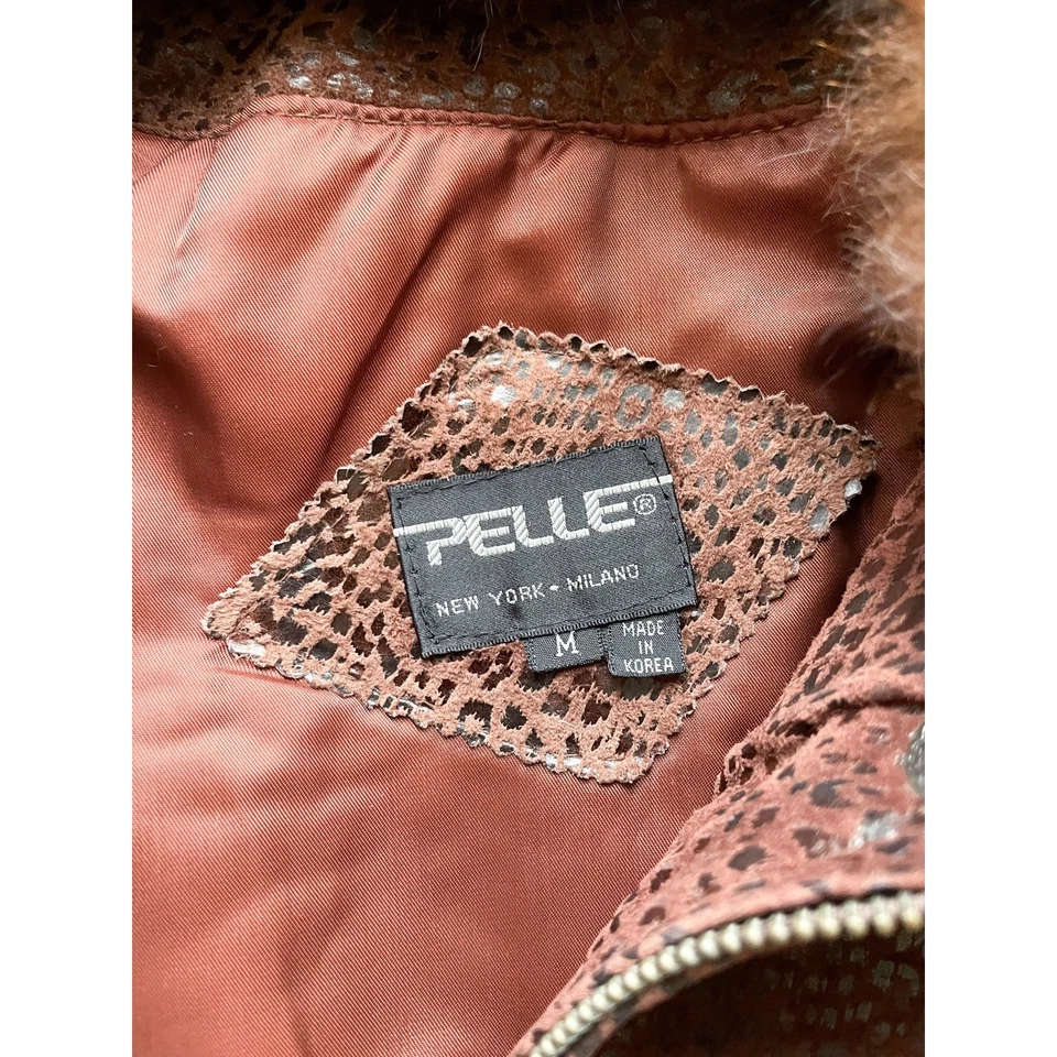 Женская винтажная коричневая кожаная куртка-бомбер 80-х Pelle NY с анималистическим принтом размер M - Изображение 3 из 4