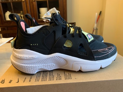 NIKE Huarache Type, Black Pink Tint, Sz 