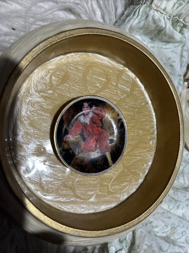 The Red Boy Miniature Collectable Plate - Picture 4 of 5