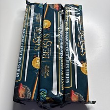 3 varitas misteriosas de personajes de película de Animales Fantásticos NUEVO Potter Mundo Mágico