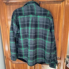 matix jacket Green Black Plaid Medium Sherpa Lined Snap Closure Long Sleeve