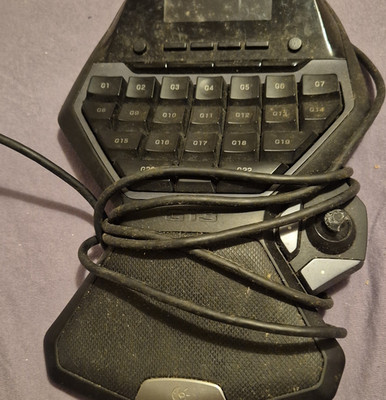 Logitech G13 Gaming-Tastatur ergonomisch verkabelt programmierbar schwarz PC