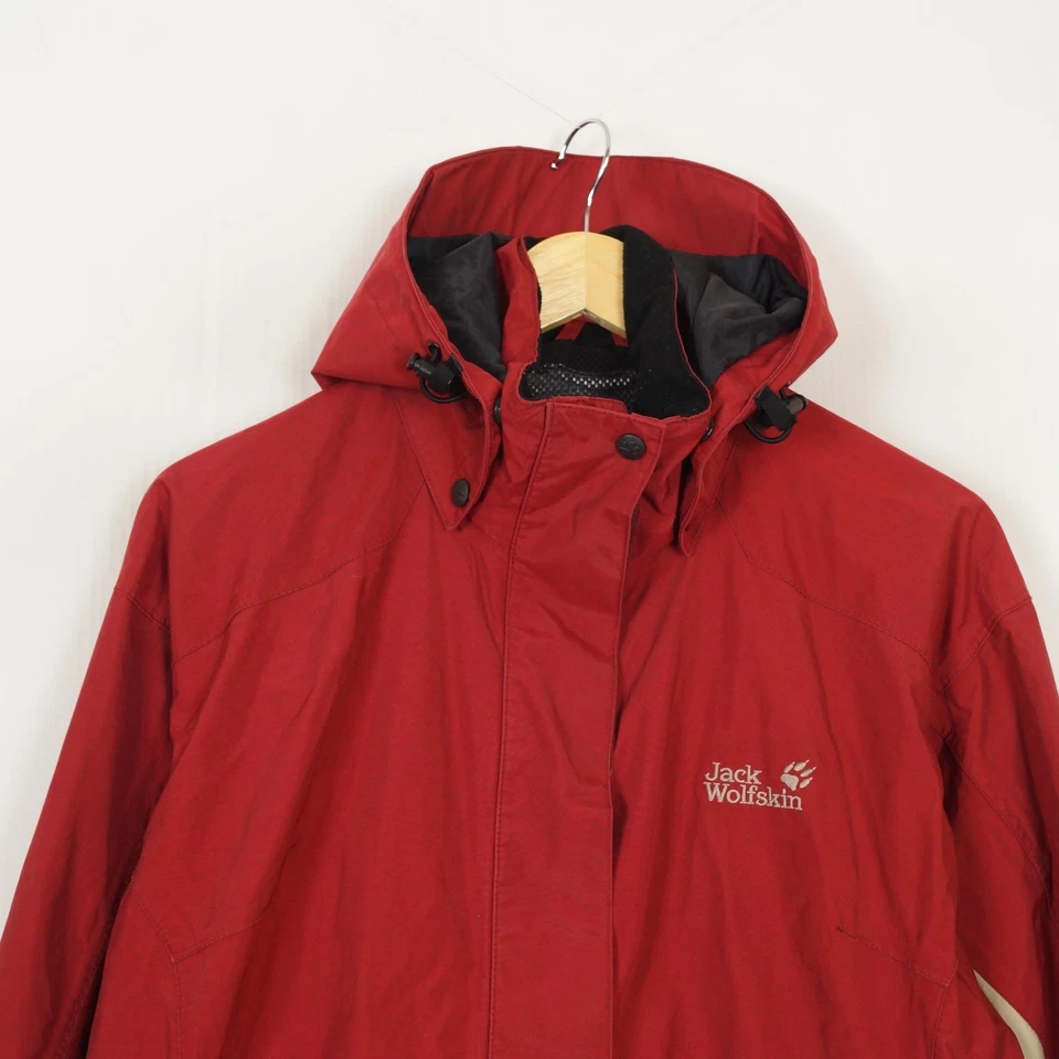 Chaqueta para mujer JACK WOLFSKIN TEXAPORE talla M roja forrada de malla con capucha impermeable Foto 3 de 4