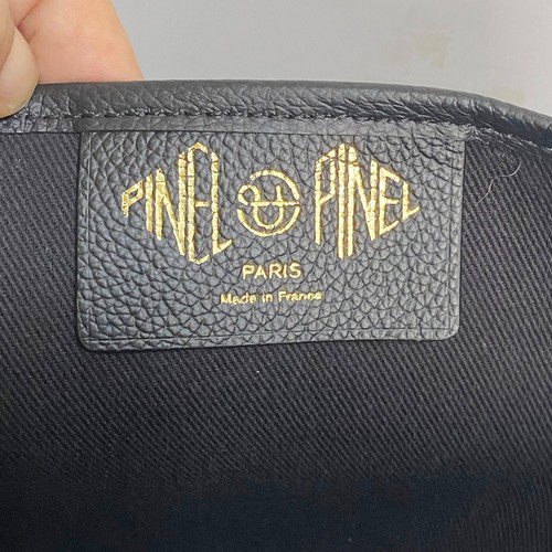 Borsa tote PINEL et PINEL avorio nera logo monogrammato Todd - Foto 13 di 13
