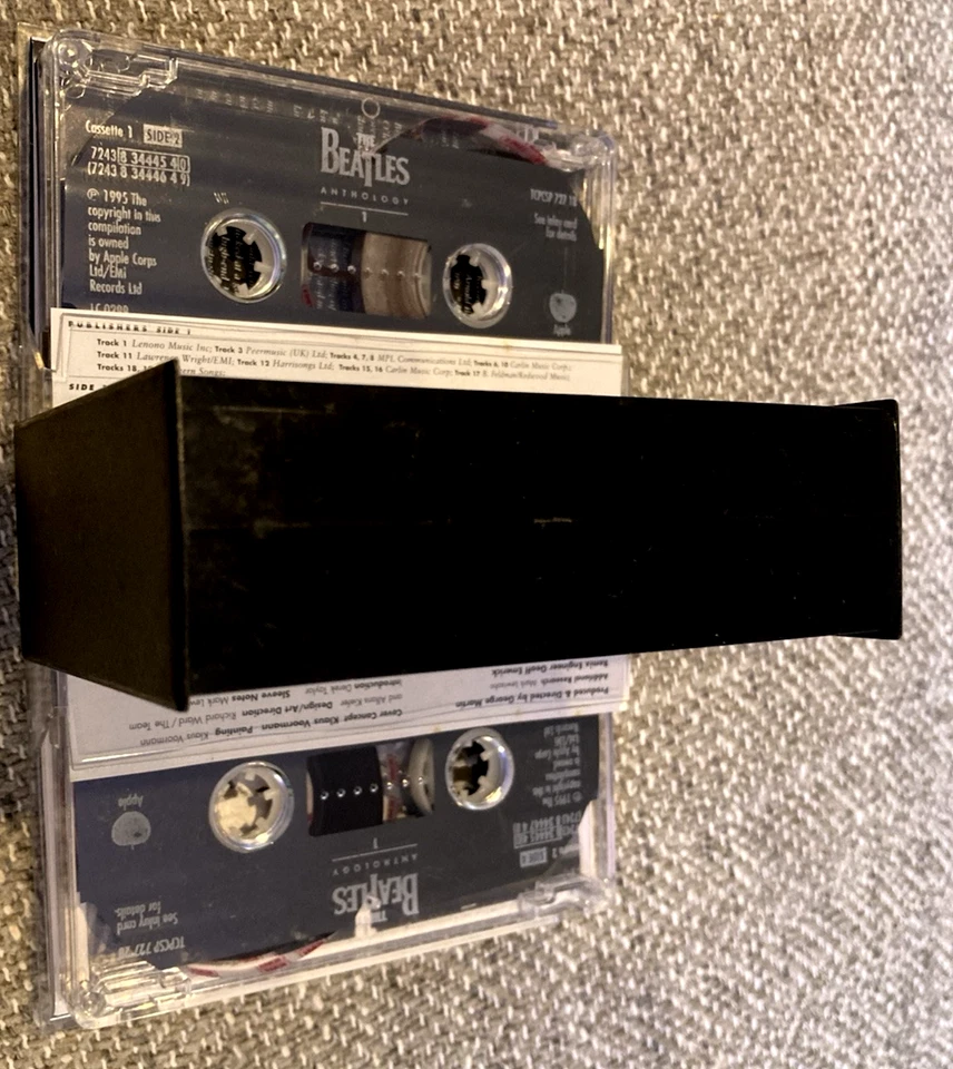 The Beatles - Anthology 1995 BOXED double cassette APPLE / EMI  MINT AS NEW - Image 4 of 4