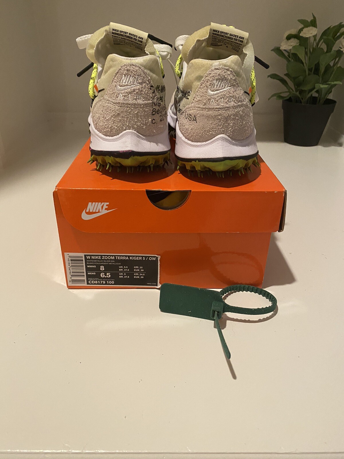 OFF WHITE X NIKE Taglia 8 Nike Air Zoom Terra Kiger 5 x OFF WHITE Atleta in Progress Bianco...