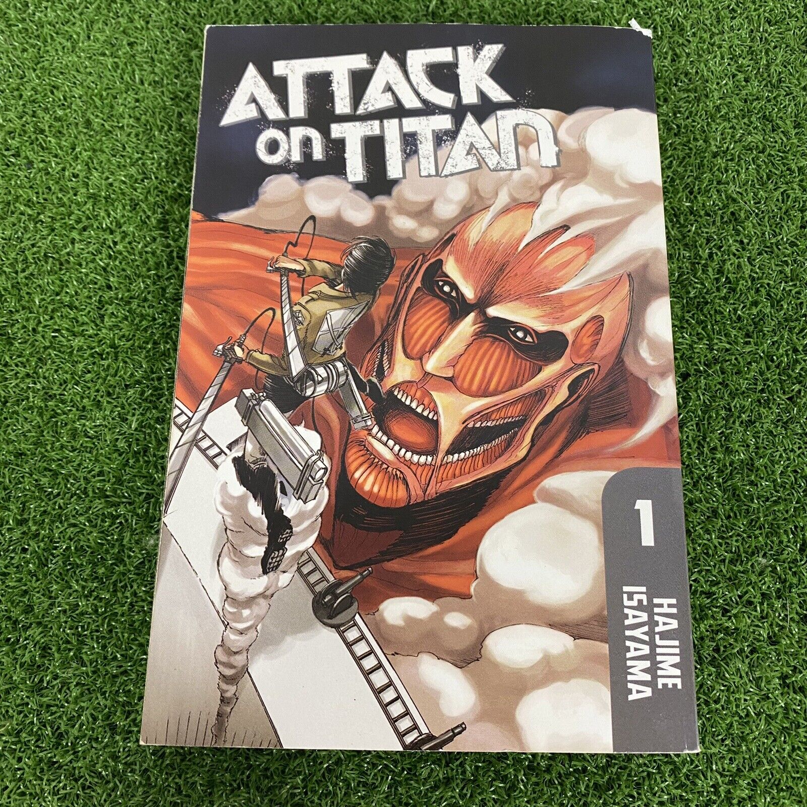  Attack on Titan Vol. 1 eBook : Isayama, Hajime, Isayama,  Hajime: Books