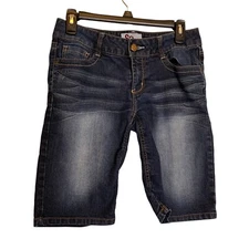 SO Shorts Womens 5 Blue Denim 5 Pocket Bermuda Beach Stretch