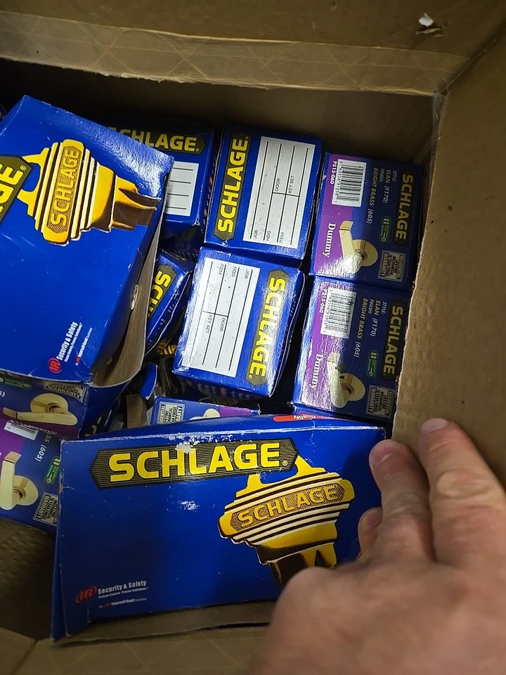 Lot (17) Schlage ELAN P515-060 Dummy Door Knob Lever Handle Bright Brass F170 - Image 4 of 4