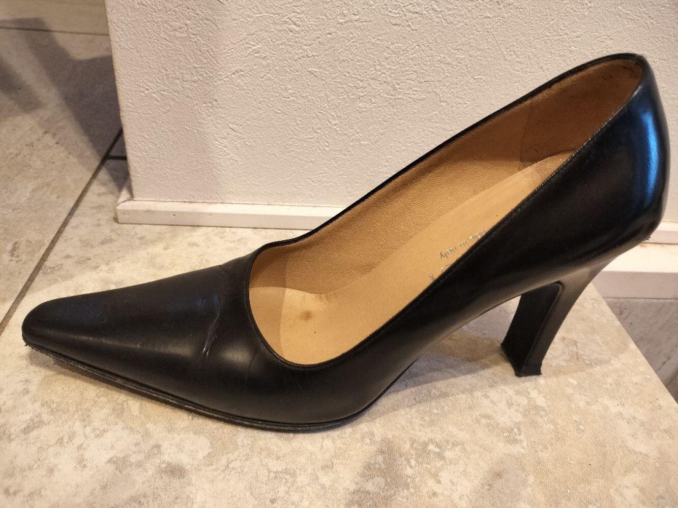 Gucci Pumps Shoes Pointed Toe Black Leather Size 35 US About5 For Women thumbnail 6