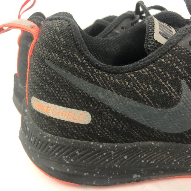 boys running shoes size 4