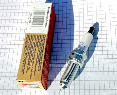 CHAMPION RER8ZWYPB4 (CCH9417) Iridium Zündkerze spark plug NEU OVP