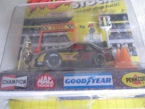 1991 Matchbox Hot Stocks Pit-Stop Action Playset Car #4 NIP - Picture 2 of 3