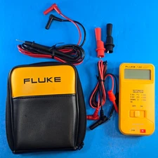 Fluke 7-300 Electrical Tester Multimeter Meter !