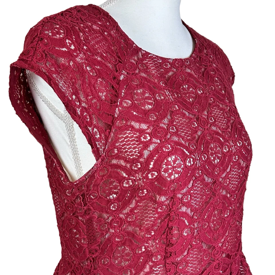 Forever 21 Dress Contemporary Women Medium Red White Lined Lace Coquette Zip Up - Image 3 of 4