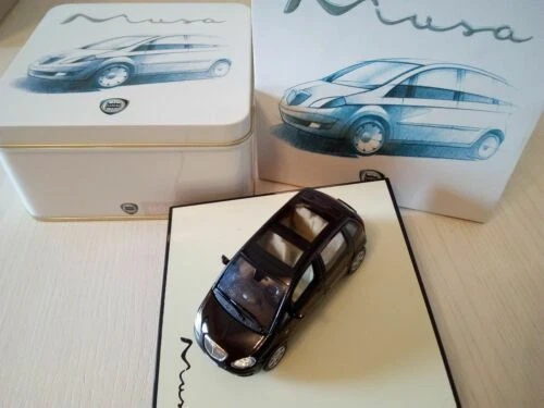 Modellini statici di auto da corsa Rally scala 1:43 per Lancia