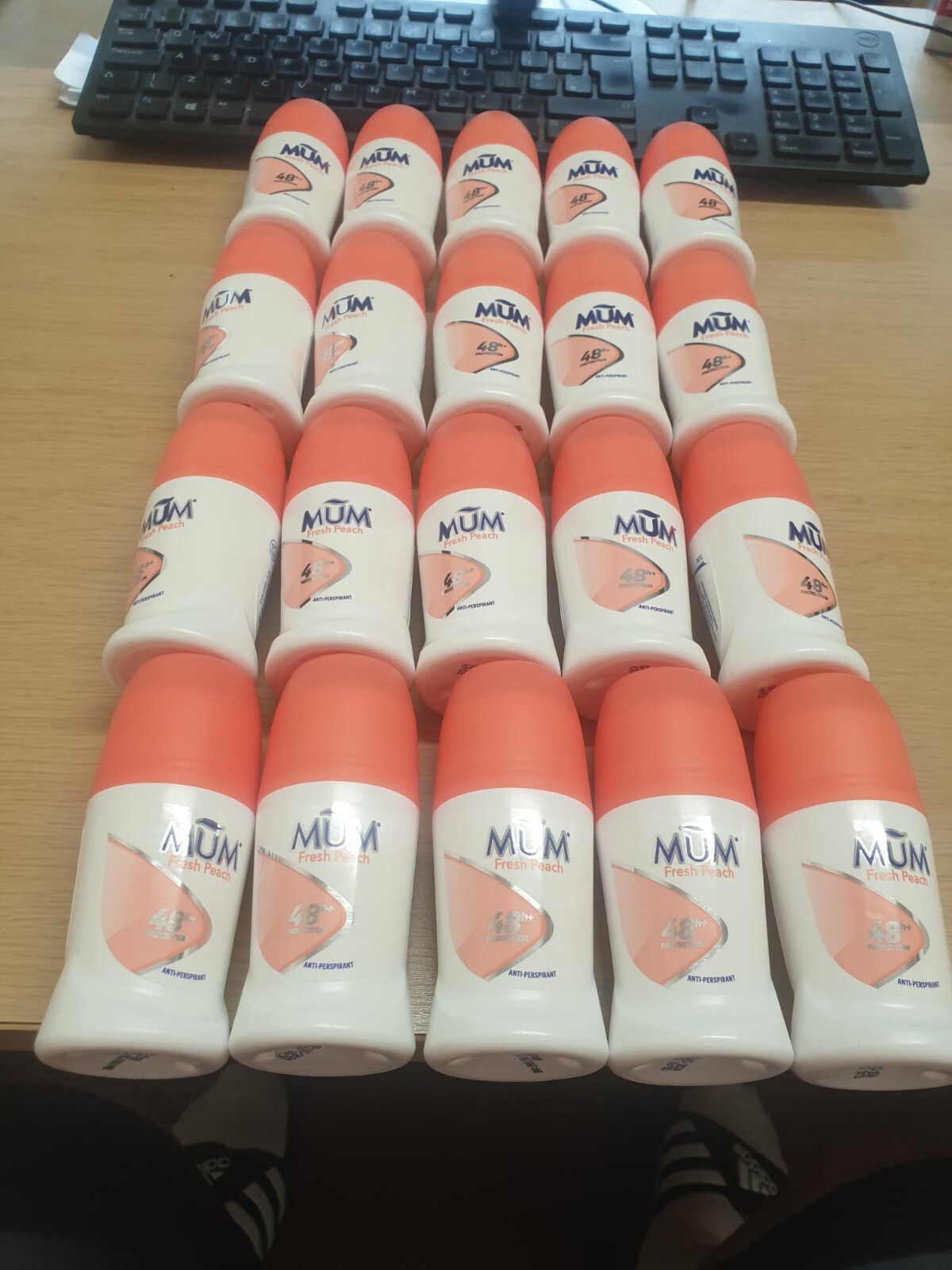 Mum Fresh Peach Anti-Perspirant Roll On 45ml X20 JUst £29.99 FREE POST