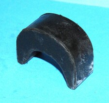 68-8018 tank rubber on frame fuel tank mounting rubber U shape BSA A65 B44...