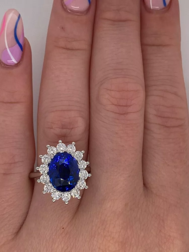 Princess Diana's ring (now Kate's) worth nearly $500K