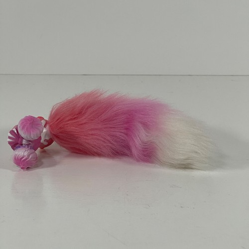 Whiffies Whipped Cream Willow Ice Cream Shop Figure Toy Squirrel Vanilla Scent - Picture 7 of 10