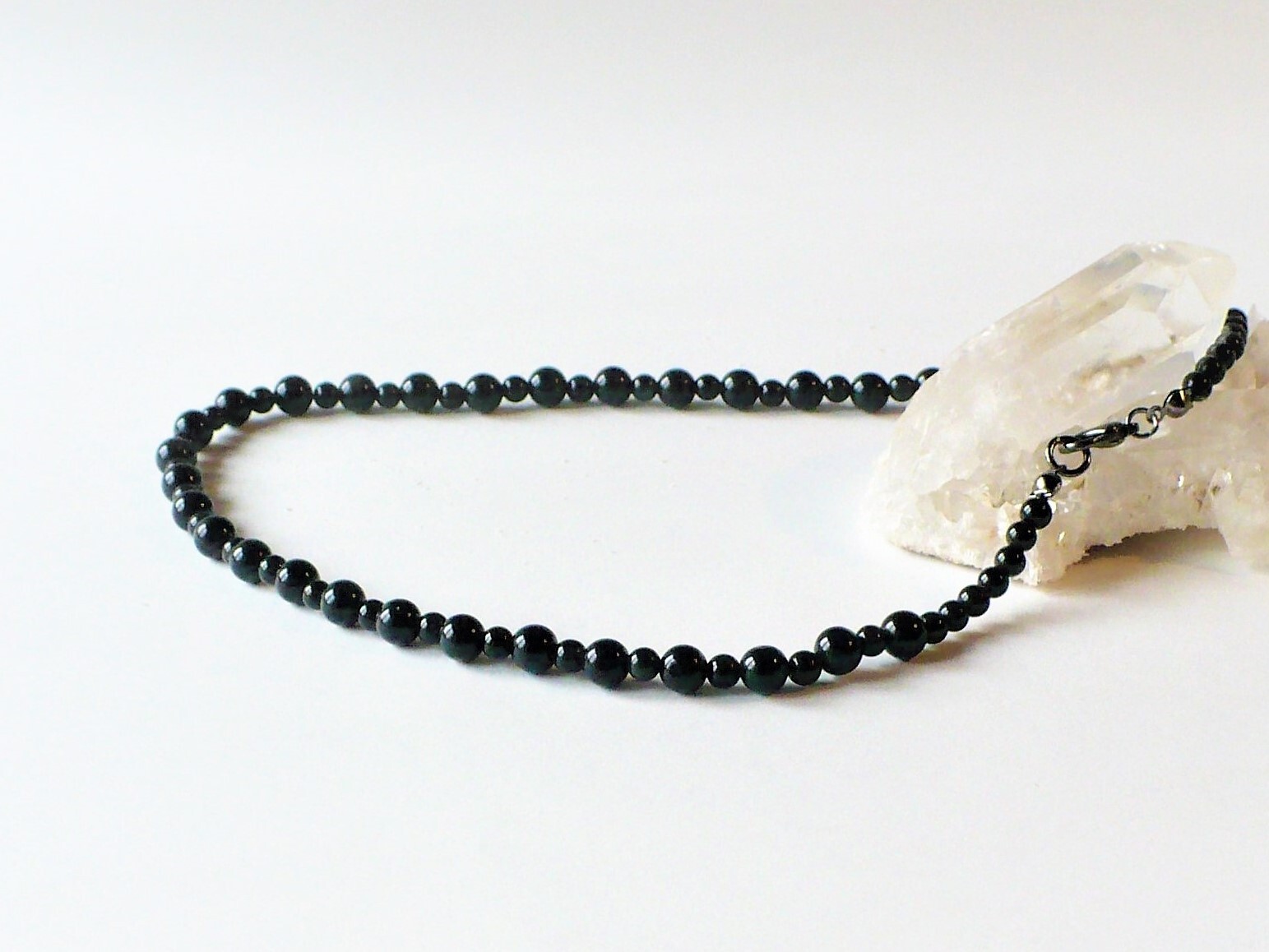 Collier obsidienne noire 40 cm, ras du cou en pierres naturelles pour le bureau
