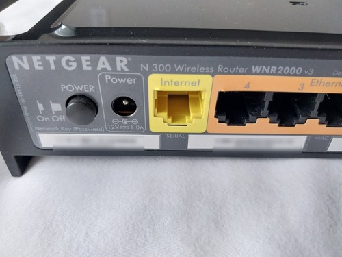 Router bezprzewodowy Netgear N300 WNR2000v3 2,4 GHz 10/100 - przetestowany działający, zaktualizowany - Zdjęcie 4 z 7