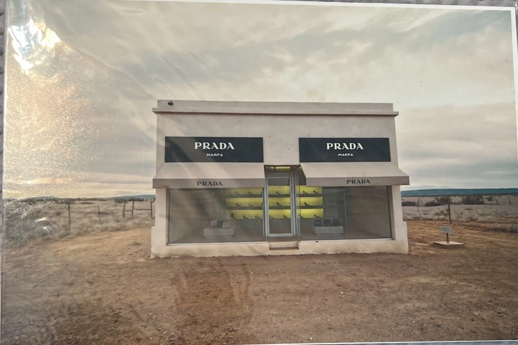 Prada Storefront In Marfa TX. Arte da parete.