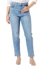 Signature by Levi Strauss & Co. Gold Women's Size Heritage High Rise Straight -