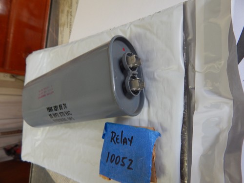 Rv Camper Trailer York Relay, Part # 10052, #S210579, 30 MFD 370 Vac New, #35 - Picture 4 of 4