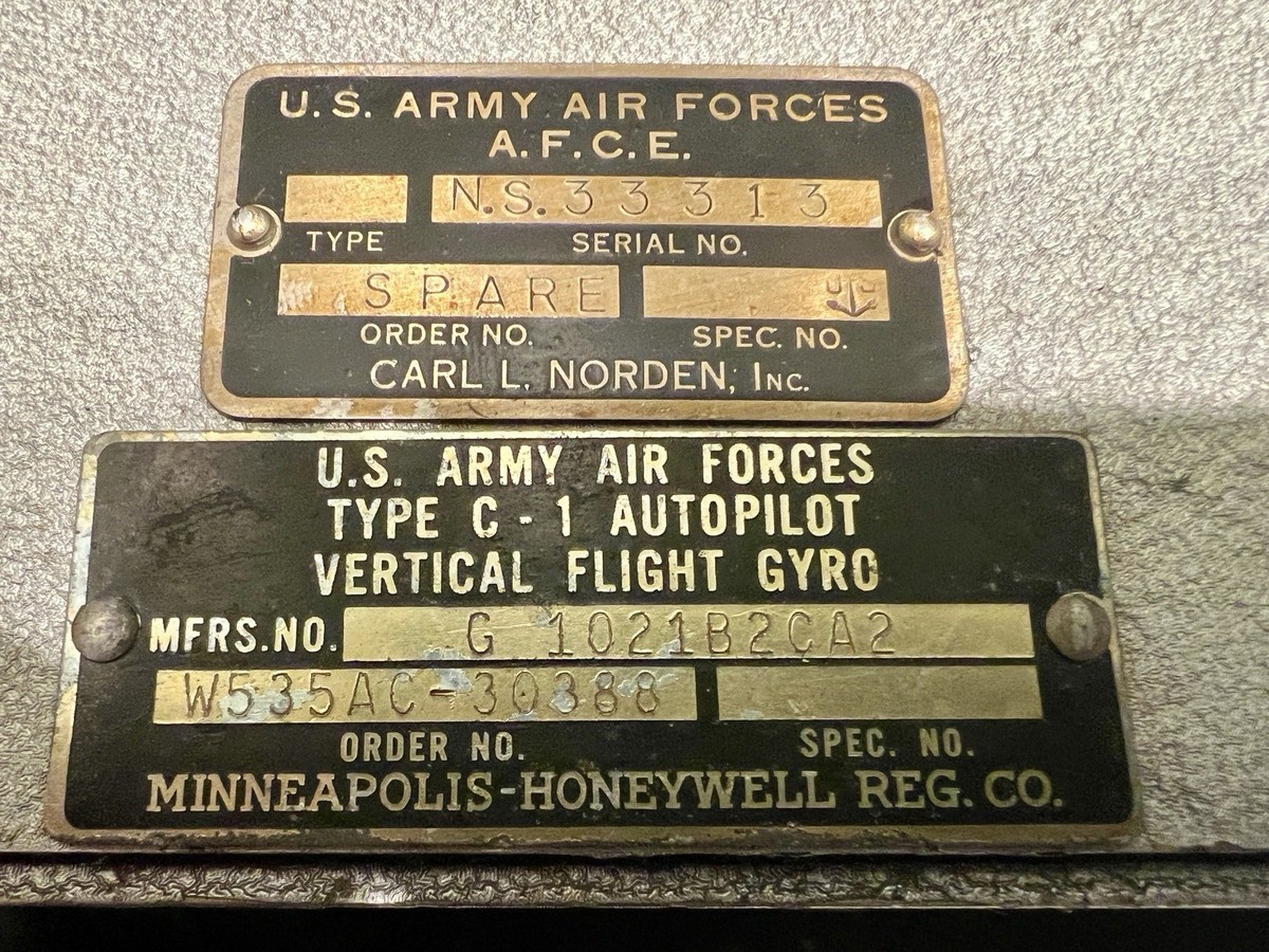 Norden Gyroscope,WWII,C-1 Autopilot Control Instrument Sealed