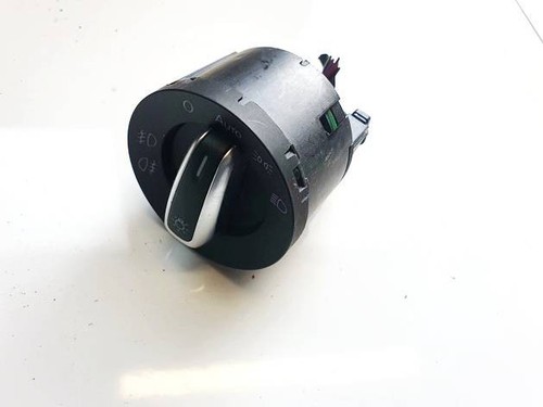 3c8941431a Scheinwerfer Schalter  Volkswagen Passat DE2366239-95