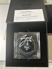 2017-18 Fanatics Under Wraps NHL Series 1 Autographed Hockey Puck 9