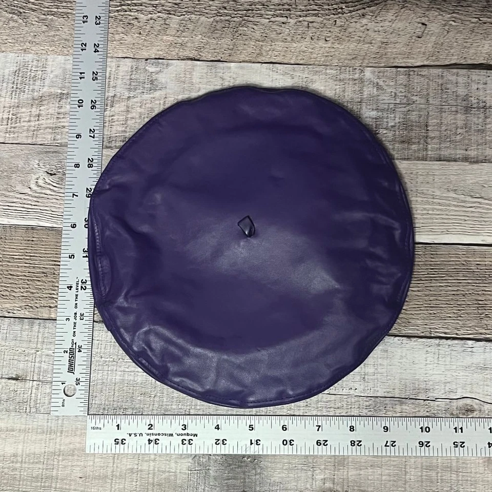 Boina de cuero para mujer talla única púrpura vintage elegante hecha en EE. UU. accesorio Foto 3 de 4